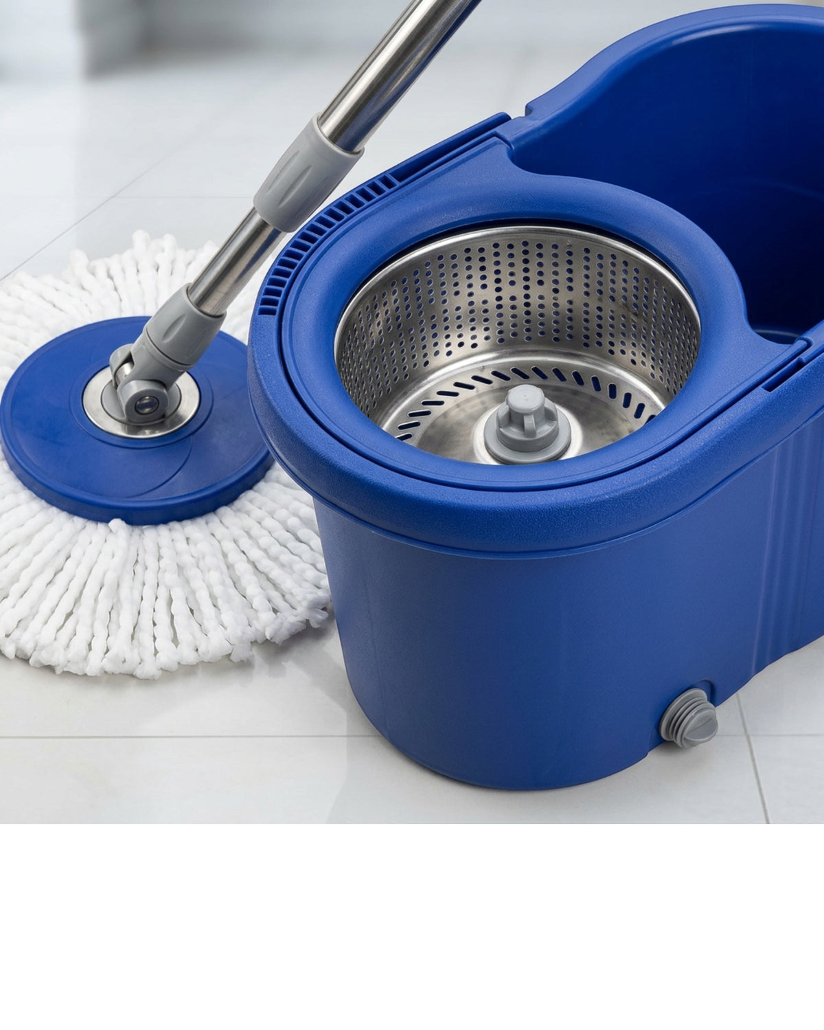 Zolan Spin Mop and 18 L Bucket Set with 2 Heads Cobalt - Detail view